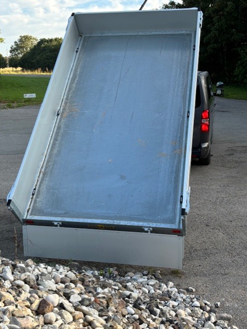 Tiptrailer 2.700 kg thumbnail 1